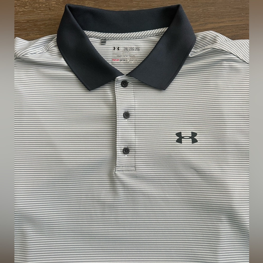 Under Armour Grey‎ Short Sleeve Polo Shirt Size 2XL Great Condition